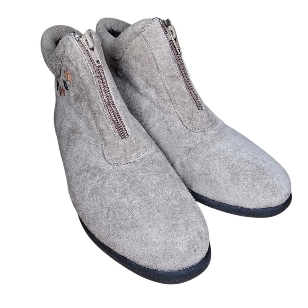 Women's Beacon Suede Ankle Boots Fawn/Leaf Motif Size 8 1/2 Anti-Shock Excellent - Picture 2 of 8